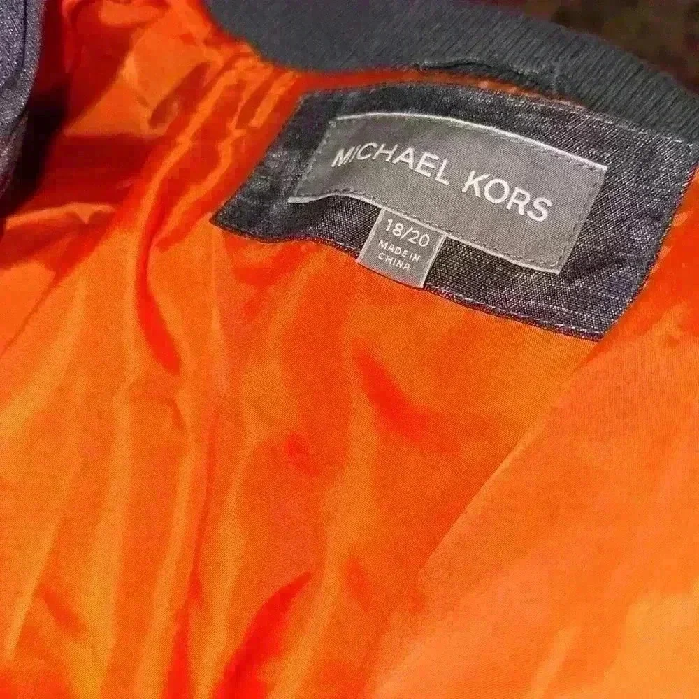 Michael Kors boys Stylish Quilted Bomber Jacket Orange Lining jacket size 18/20